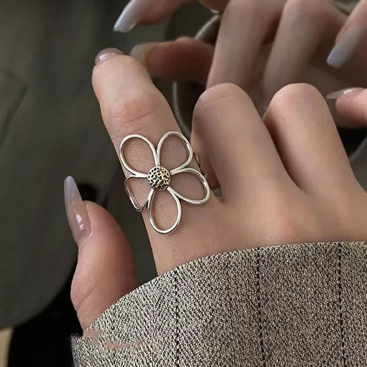 Adjustable Daisy Flower Ring