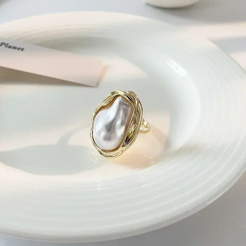 Adjustable Luxury Pearl Ring