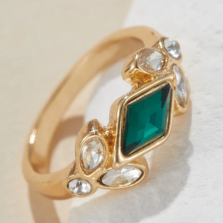 Minimalistic Zirconia Ring