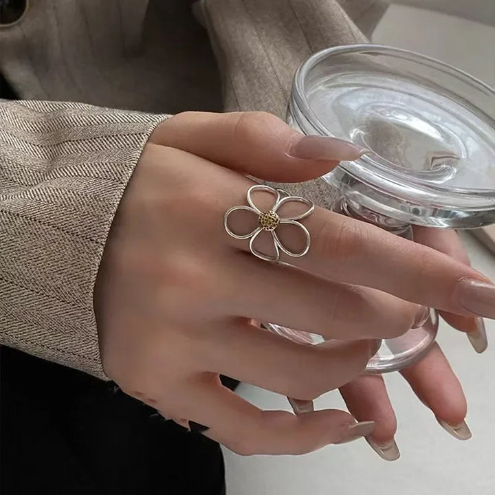 Adjustable Daisy Flower Ring