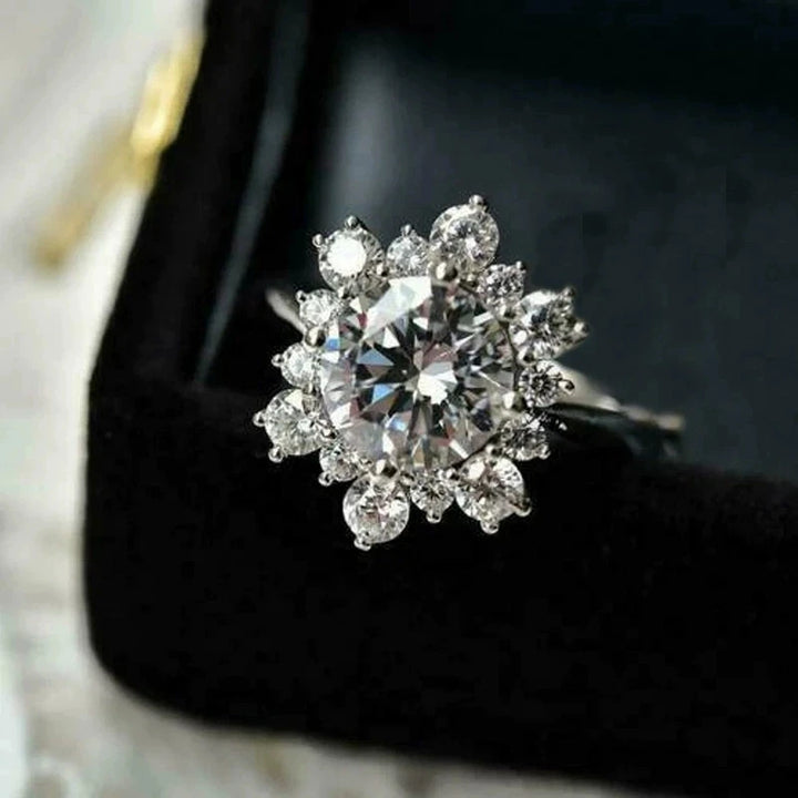 Luxury Snowflake Ring